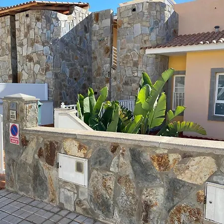 Aparthotel Villa Chalet Con Piscina